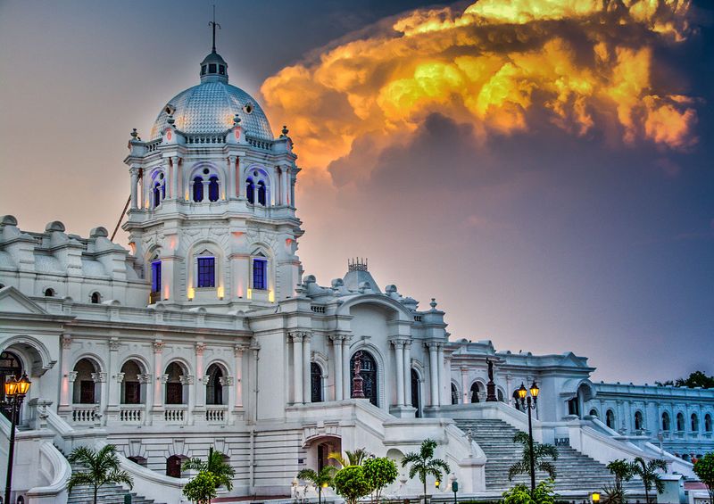 The Palace That Outlived Its Kingdom