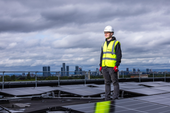 Crisis de las bencinas: demanda por paneles solares domiciliarios en Chile se dispara más de 300%