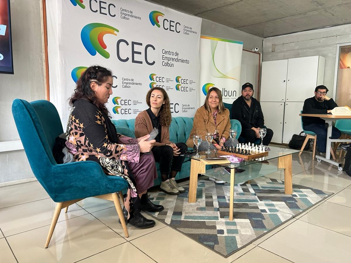 Ya comenzó el programa que busca impulsar a los emprendedores de la industria creativa en Coronel