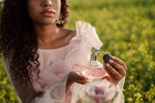 Festival de perfumería reunirá a 50 expositores y expertos internacionales en Santiago