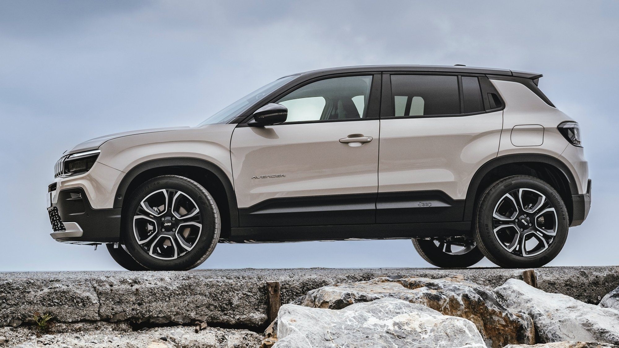 Jeep Avenger e-Hybrid