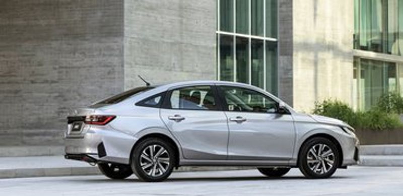 Toyota Yaris Sedán Híbrido