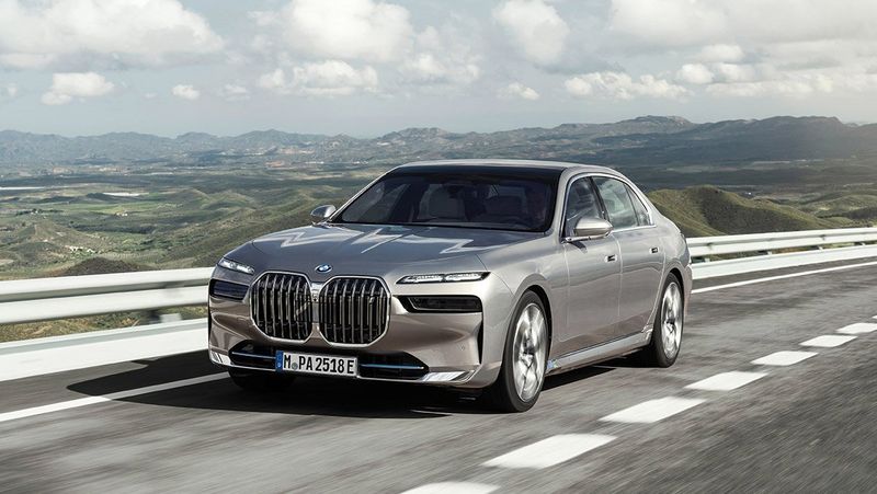BMW i7 M70 xDrive Berlina