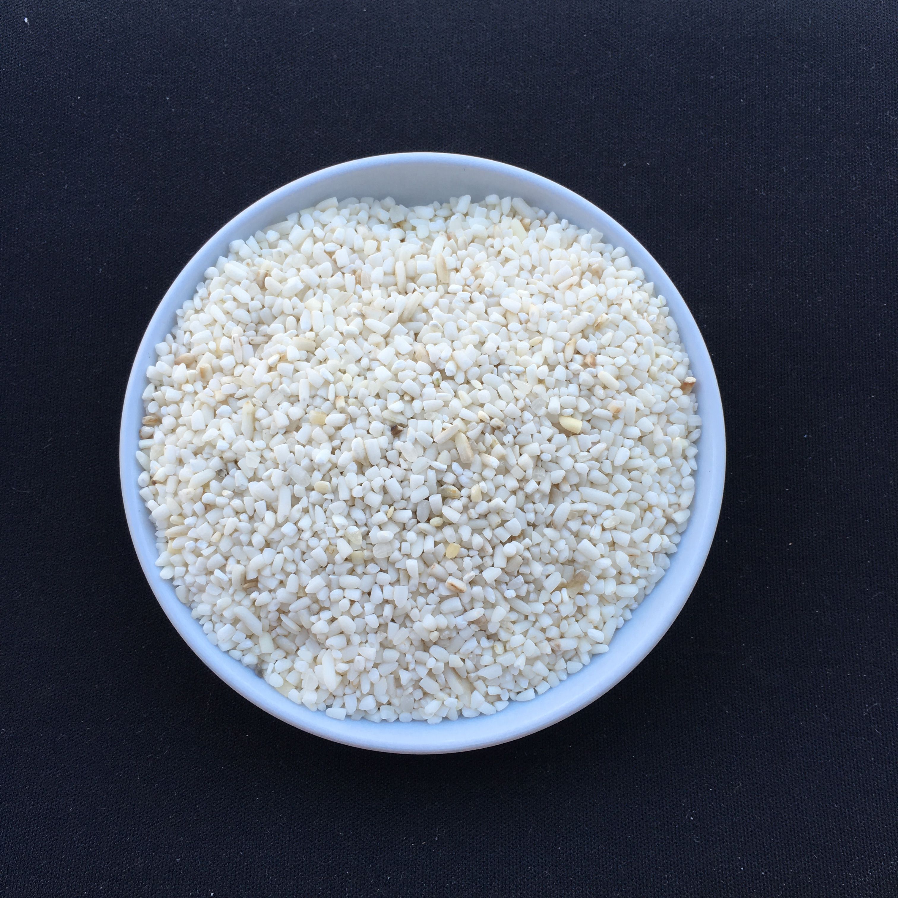 Glutinous rice 100% broken, non sortex (An Giang - small grain)