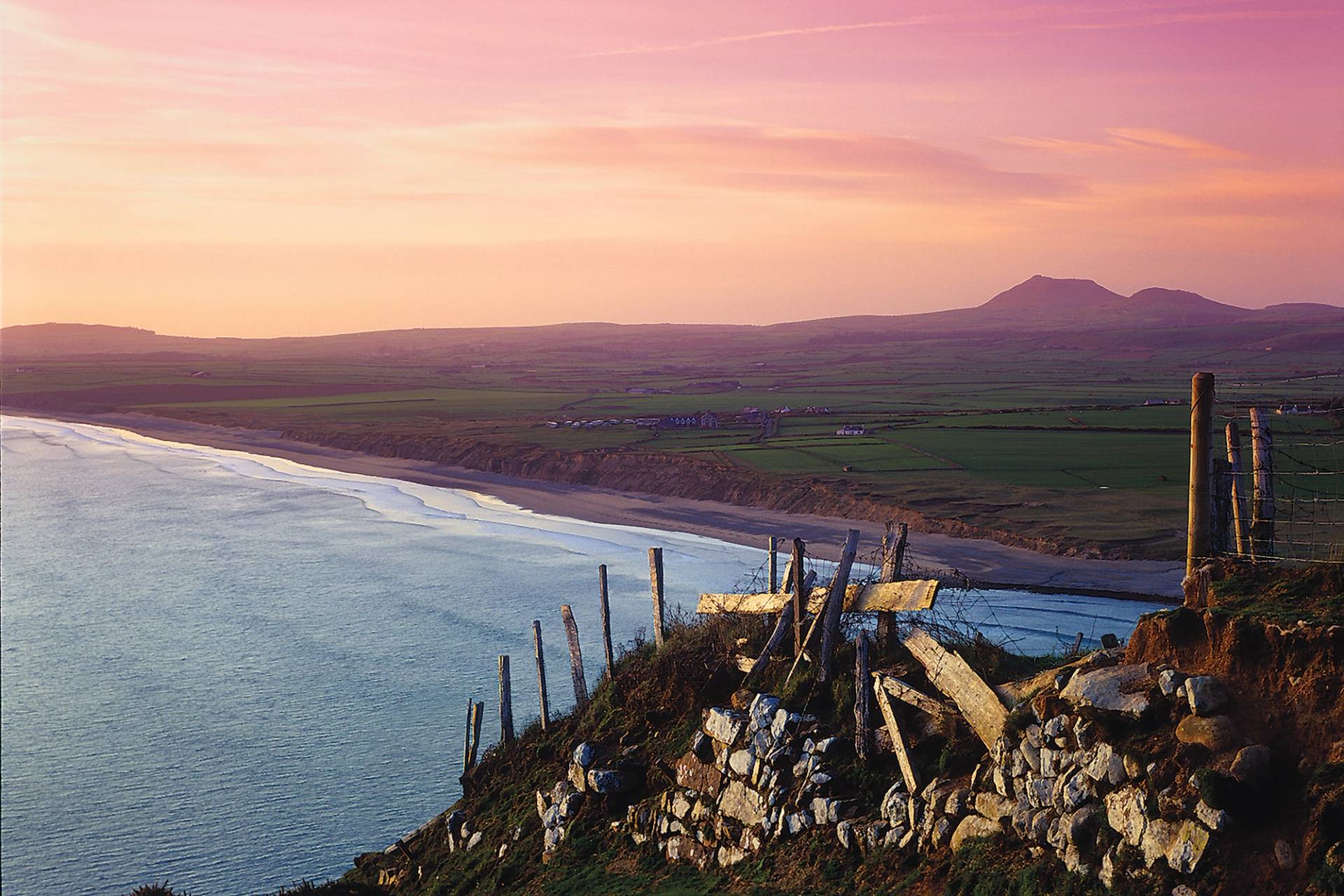 Hells Mouth - Main Beach by Martin Turtle