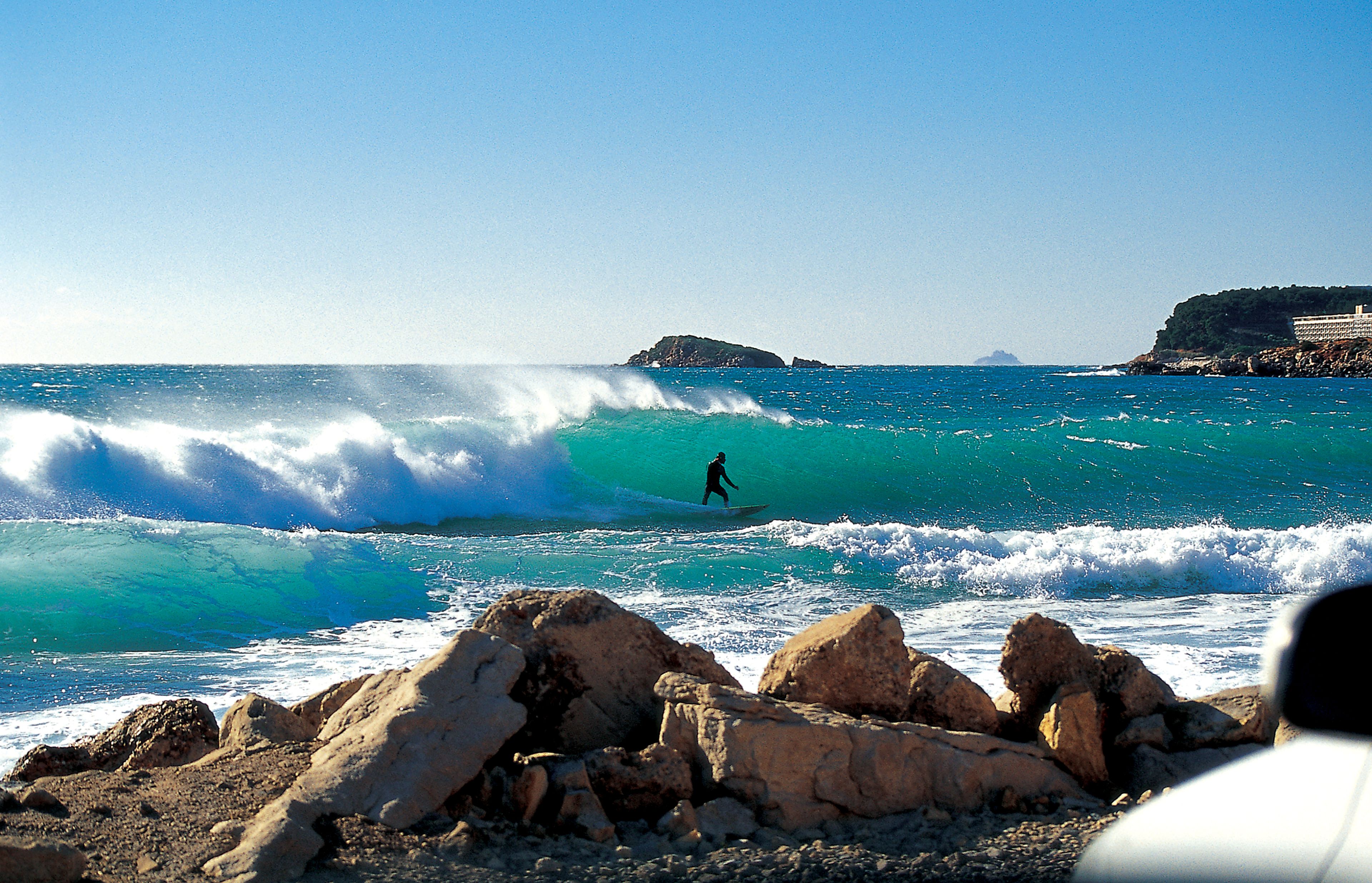 Surfing in Mediterranean France, France – Surf Guide \u0026 Local Tips |  Stormrider Surf Guides, image size:1920x1080