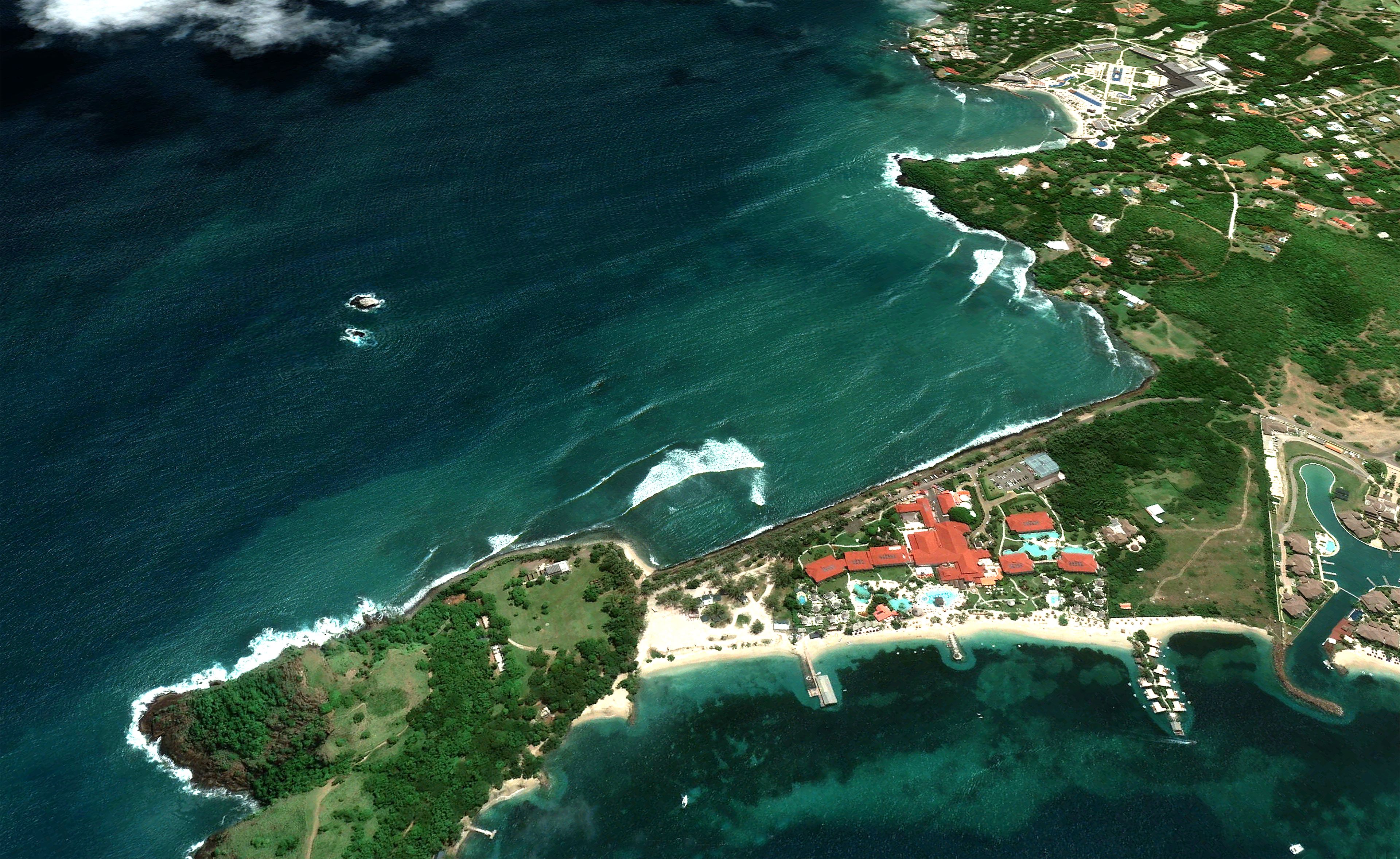 Surfing in St Lucia – Guide to Best Surf Spots & Seasons | Stormrider ...