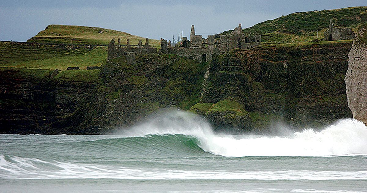 White Rocks Ireland White Rocks Surf Guide (Causeway Coast, Ireland ) – Wave Info & Tips ...
