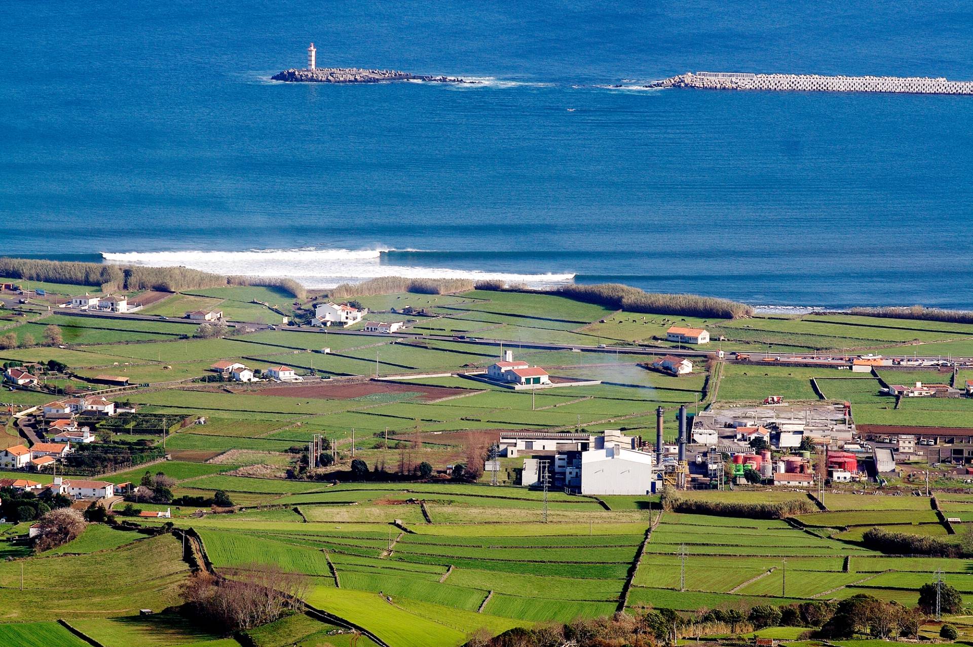 Praia da Vitoria by Dan Haylock