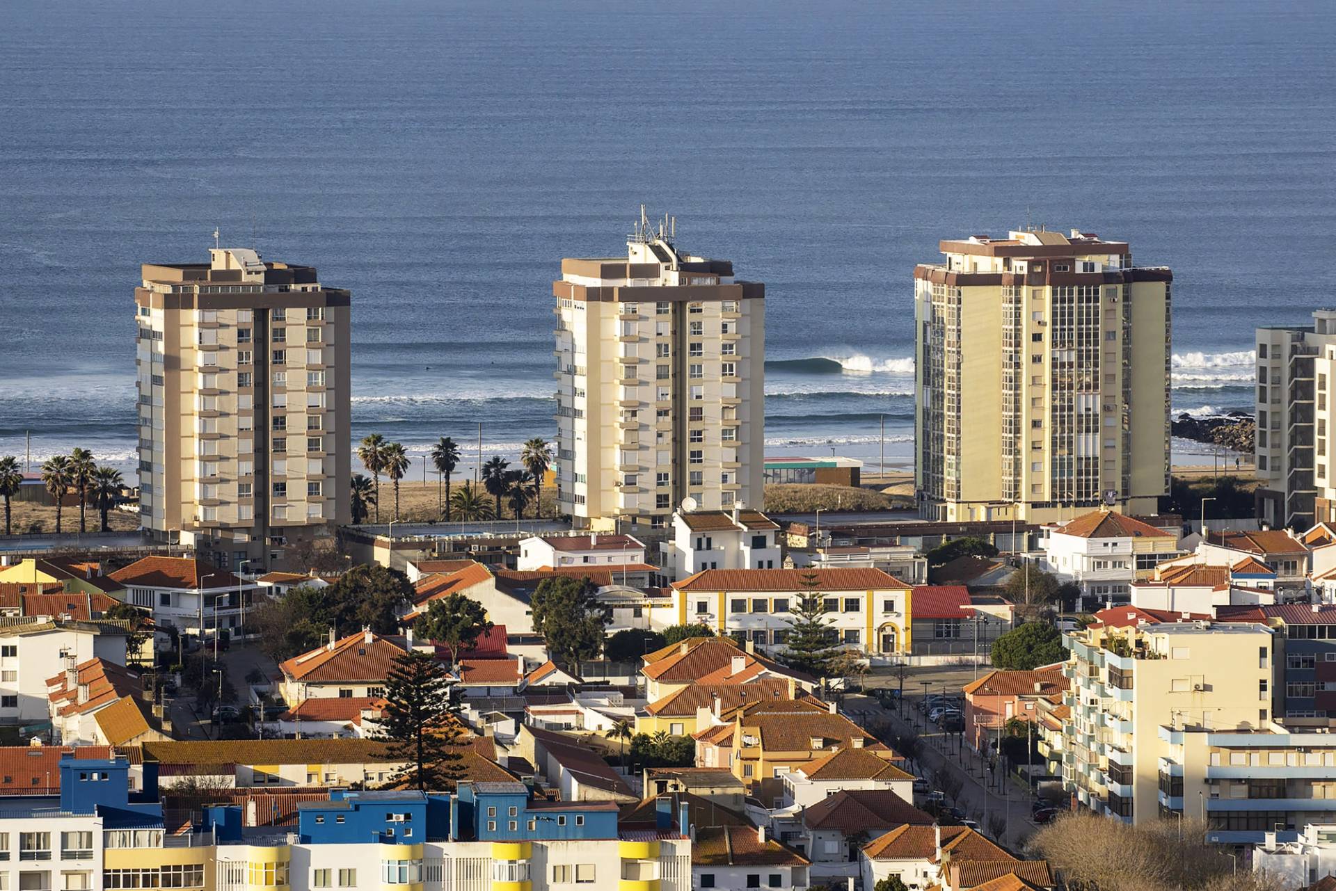 Costa Caparica by Ricardo Bravo