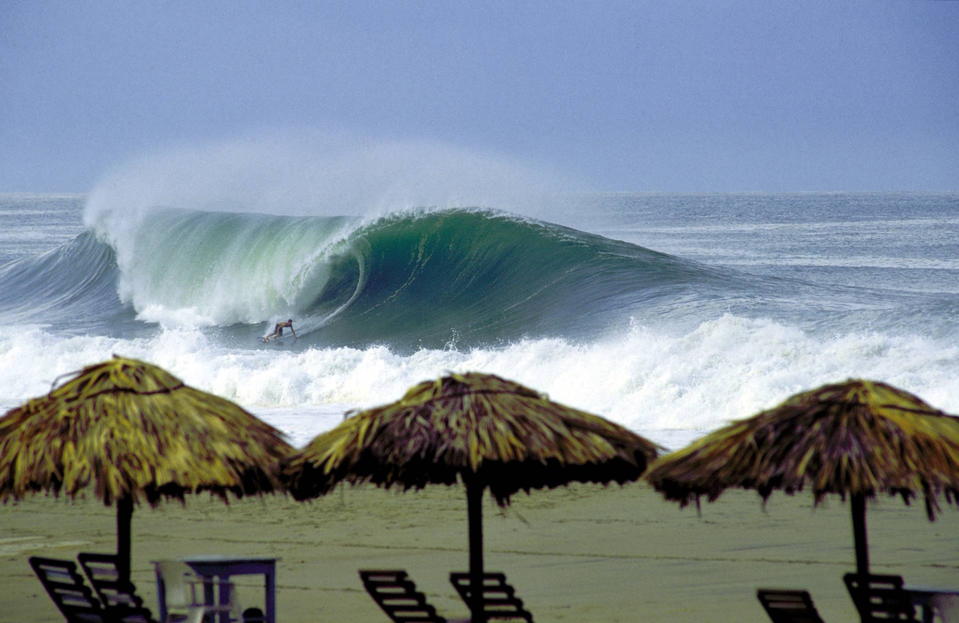 Puerto Escondido by Steve Fitzpatrick