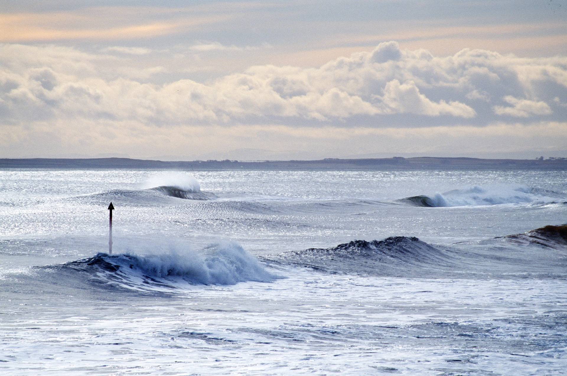 North Sea by Al Mackinnon