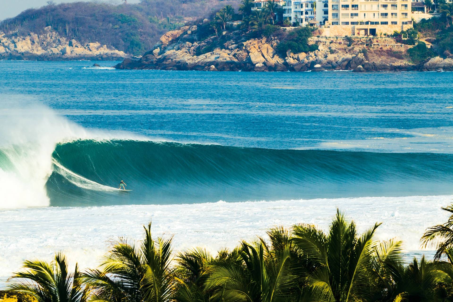 Puerto Escondido by Al Mackinnon