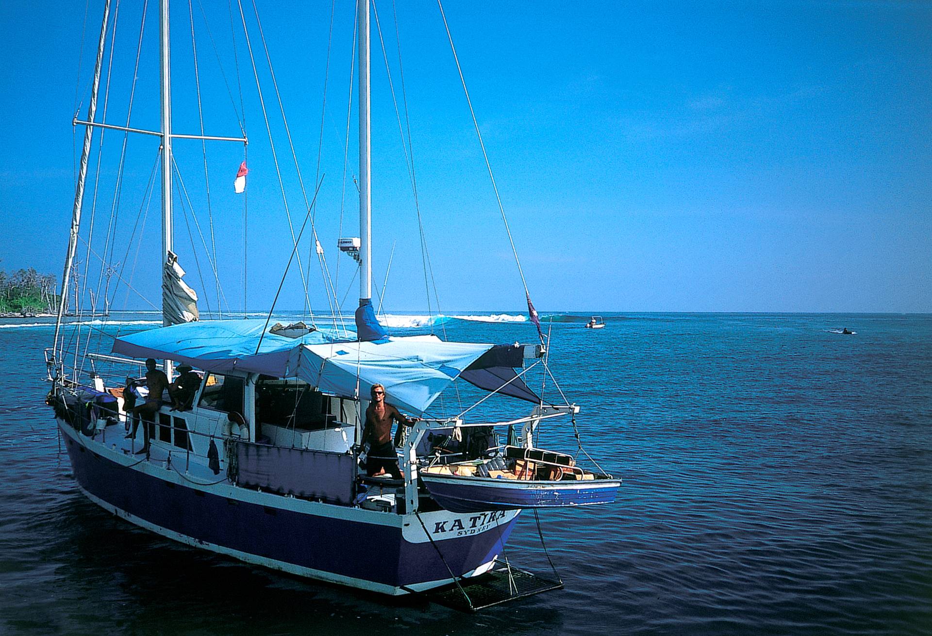 Mentawai Travel by Sean Davey