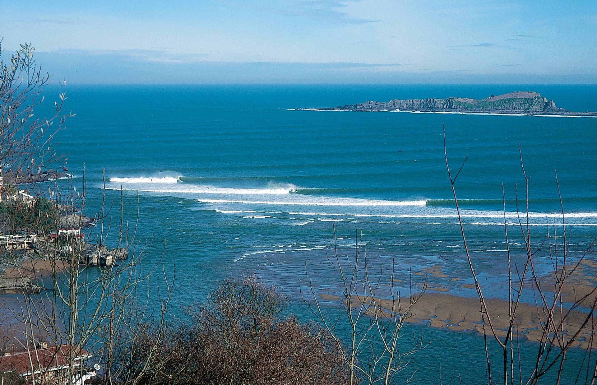 Mundaka by Antony 'YEP' Colas