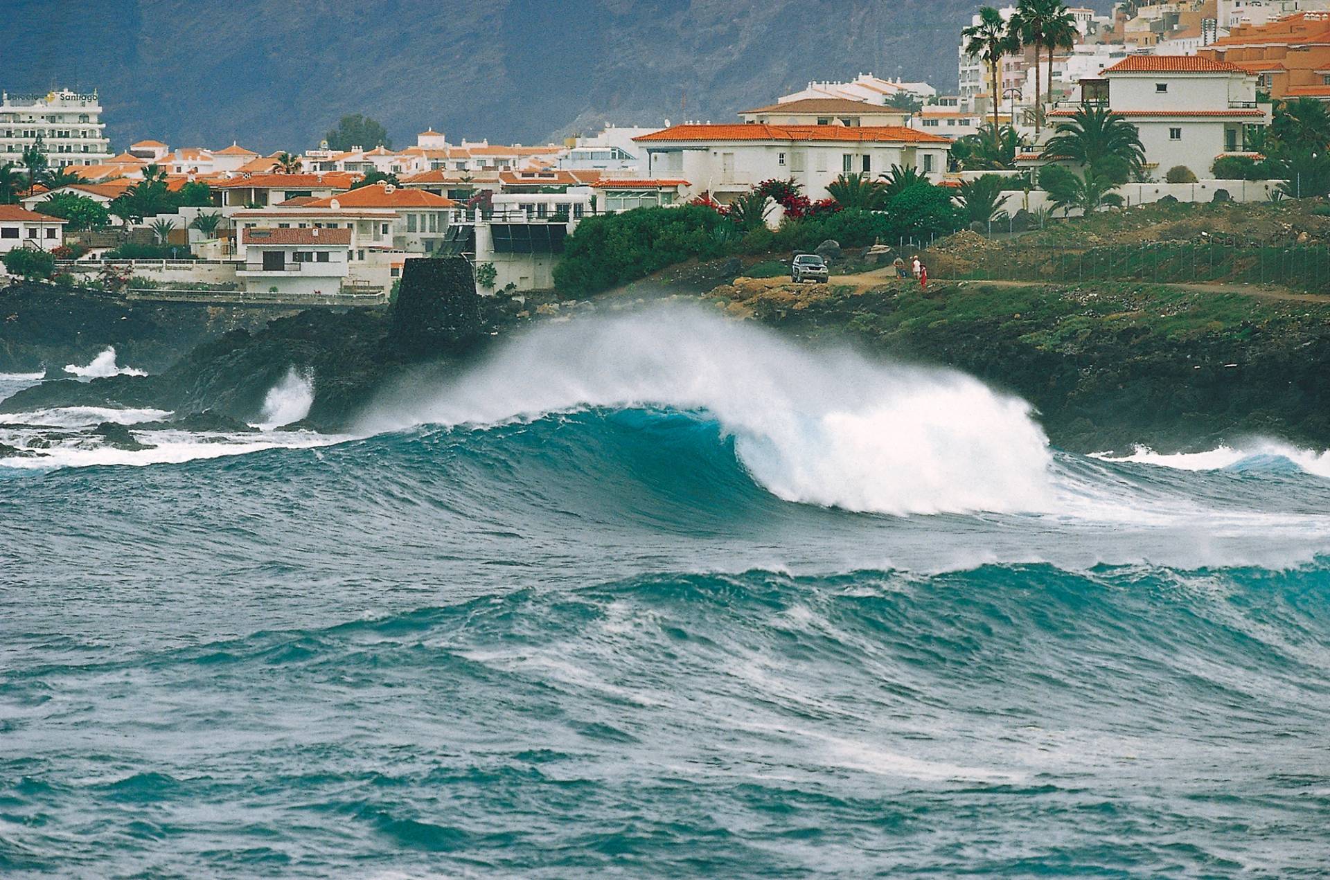 Punta Blanca - La Del Chalet by Willy Uribe