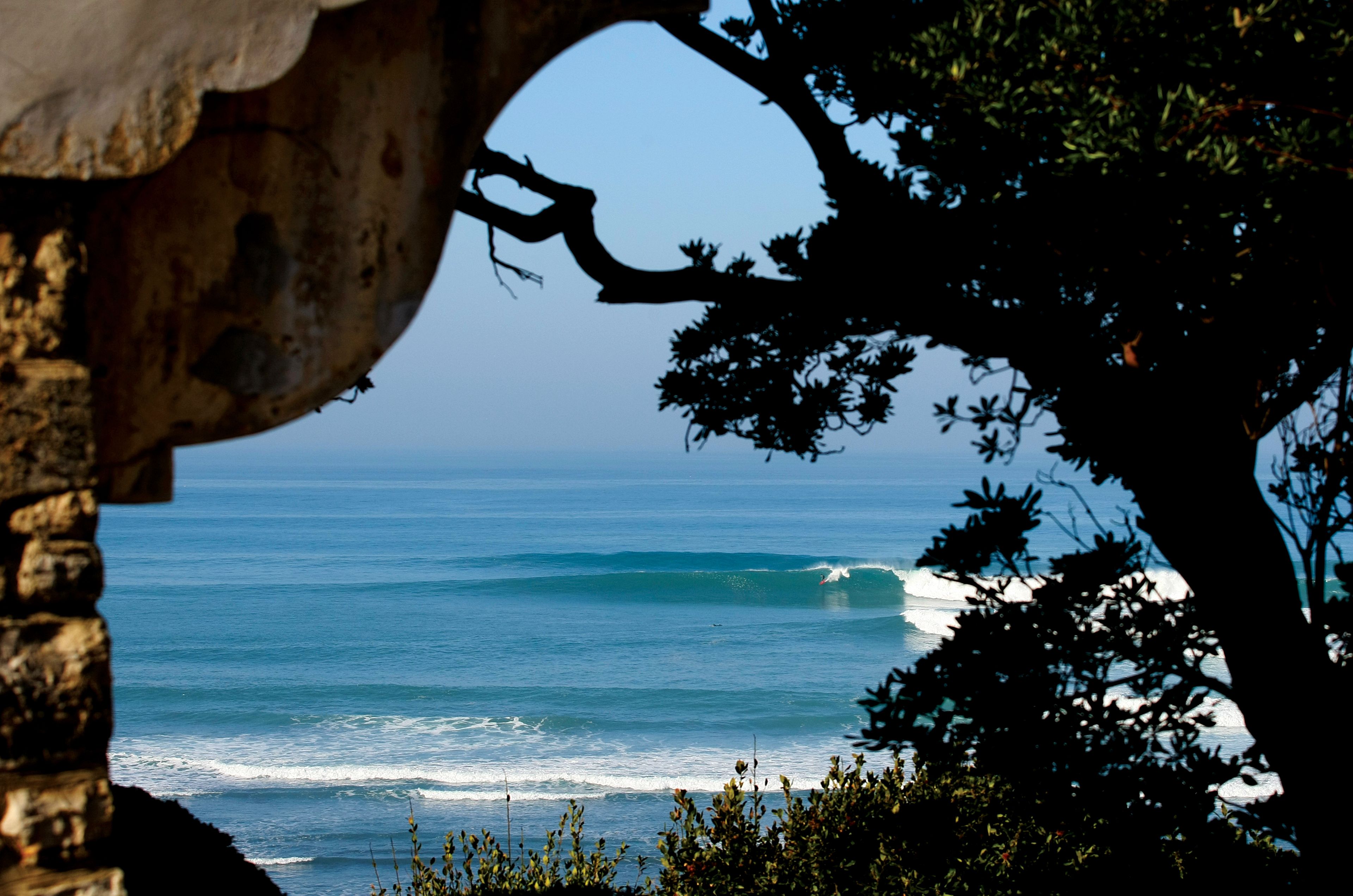 Surfing in France – Guide to Best Surf Spots & Seasons | Stormrider ...