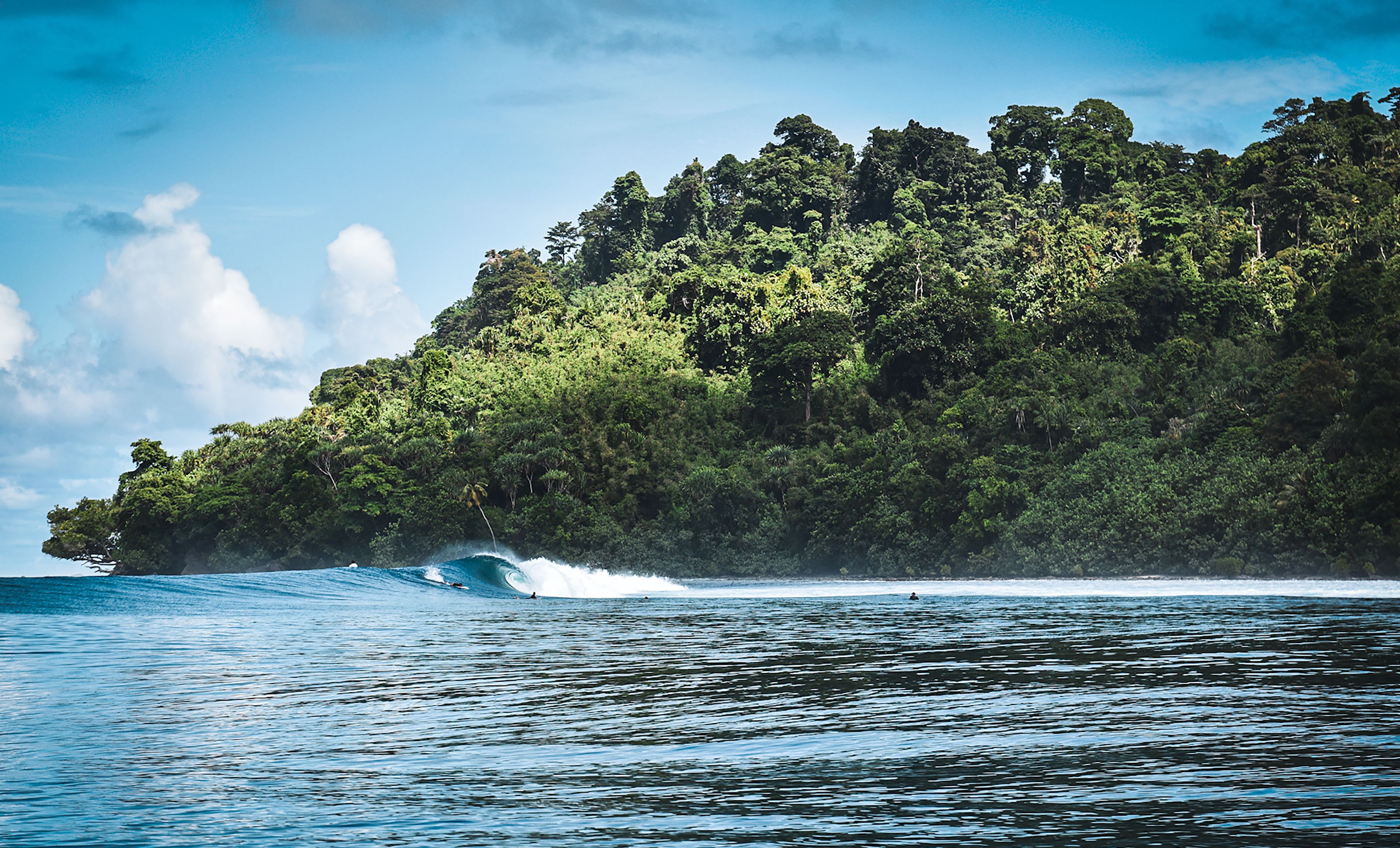 Treasure Island Surf Guide (Banyak Islands, Sumatra) – Wave