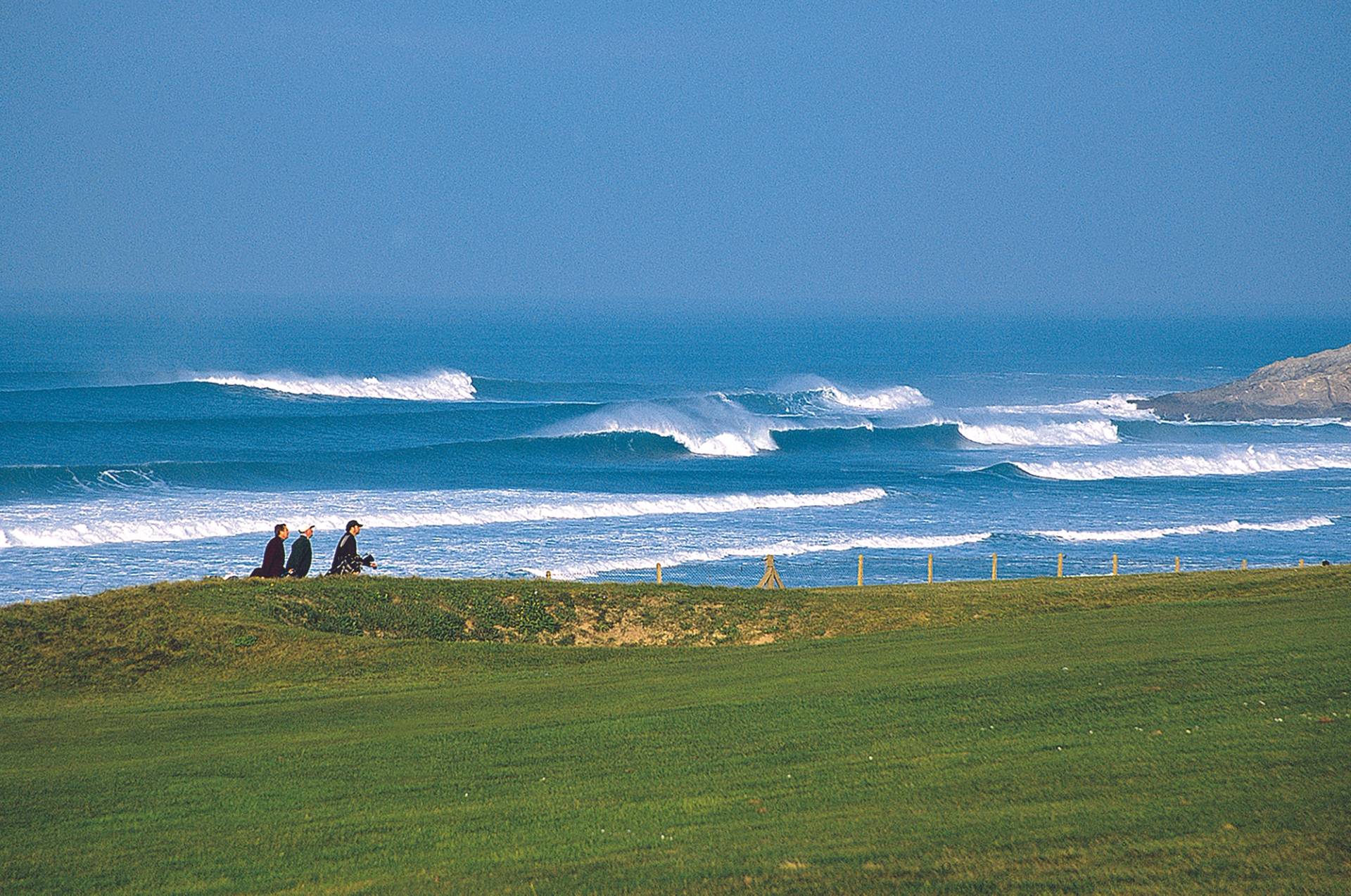 North Fistral by Tim Nunn