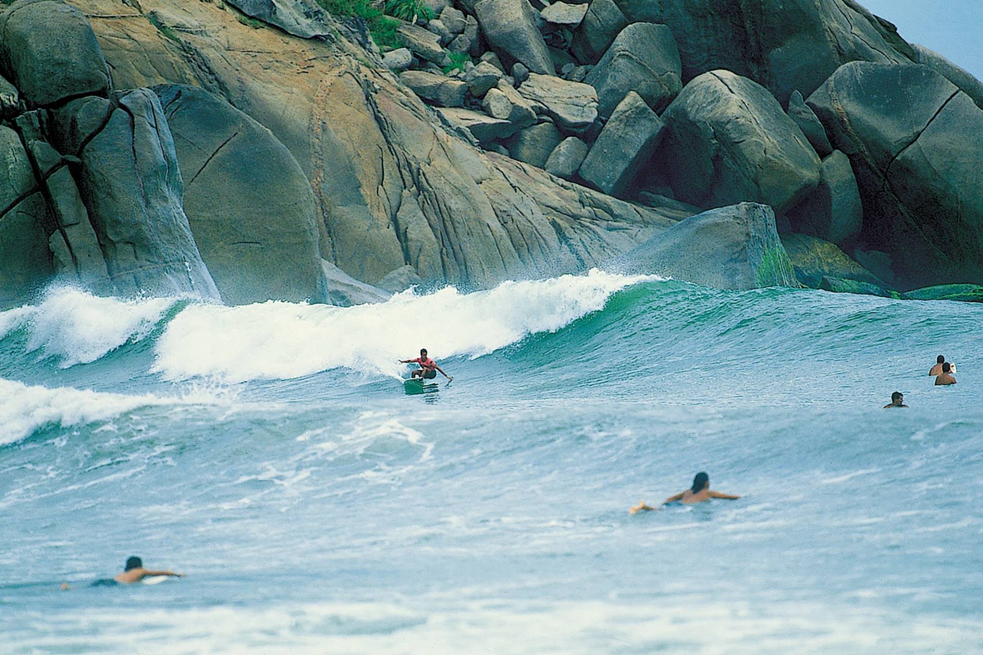 Praia do Tombo by Tony Fleury