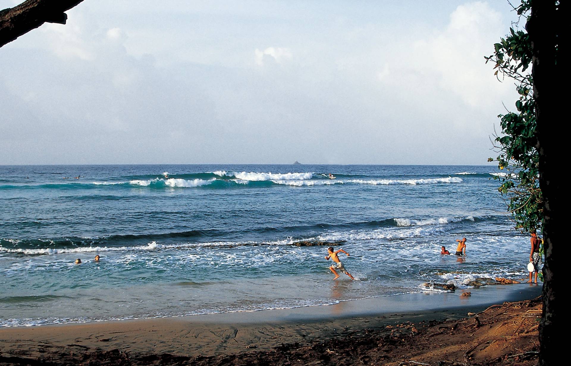 Plage des Surfeurs by Nicolas Labat