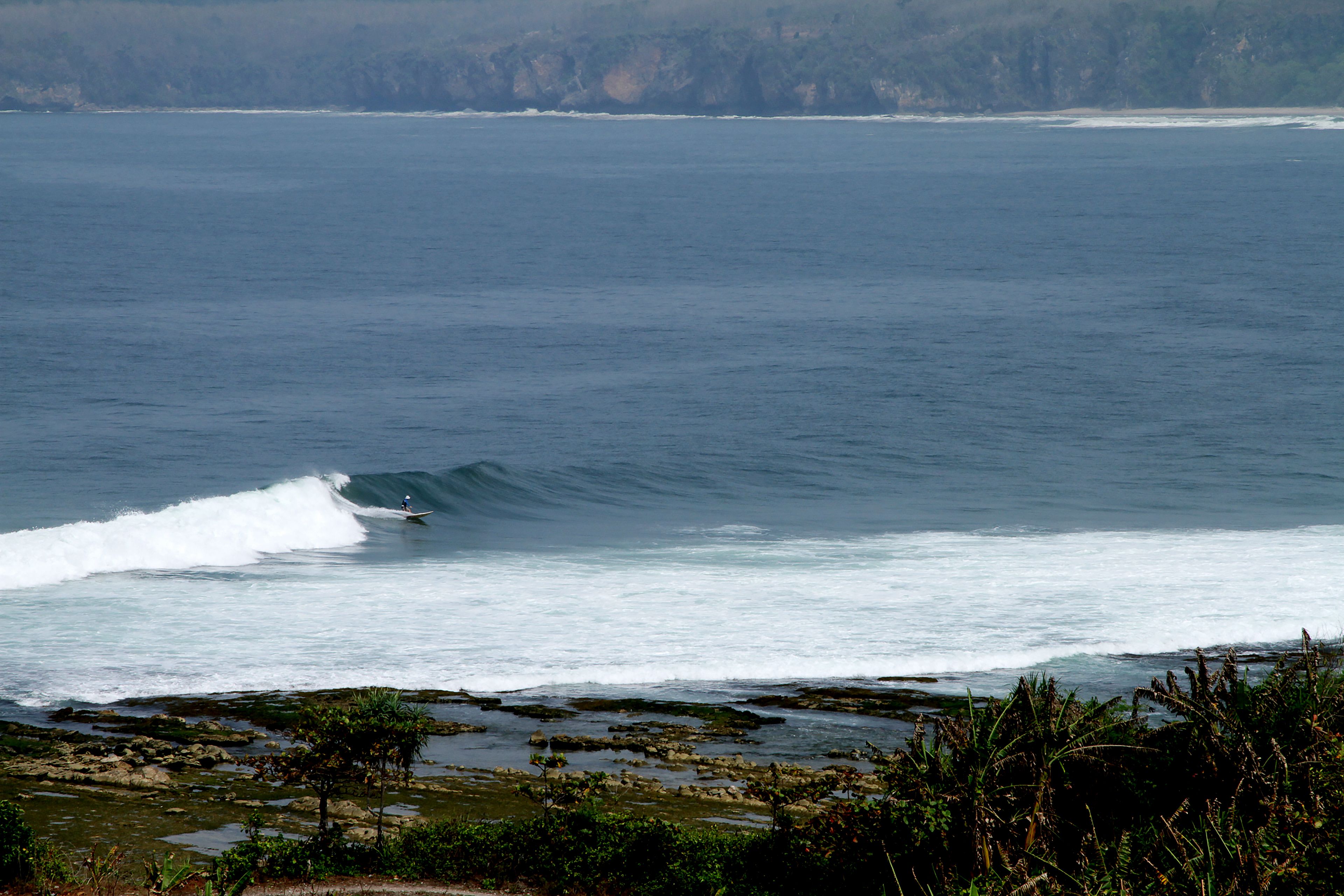 Sawarna Surf Guide (West Java, Java) – Wave Info & Tips | Stormrider ...