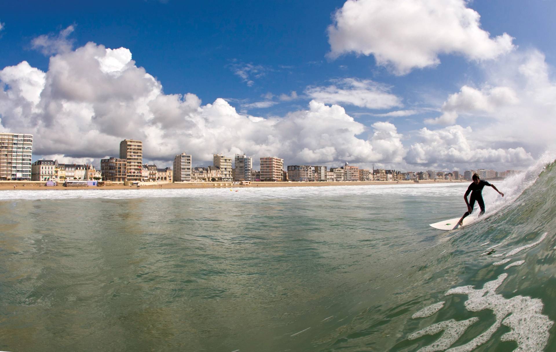 Les Sables d’Olonne by Julien Gazeau