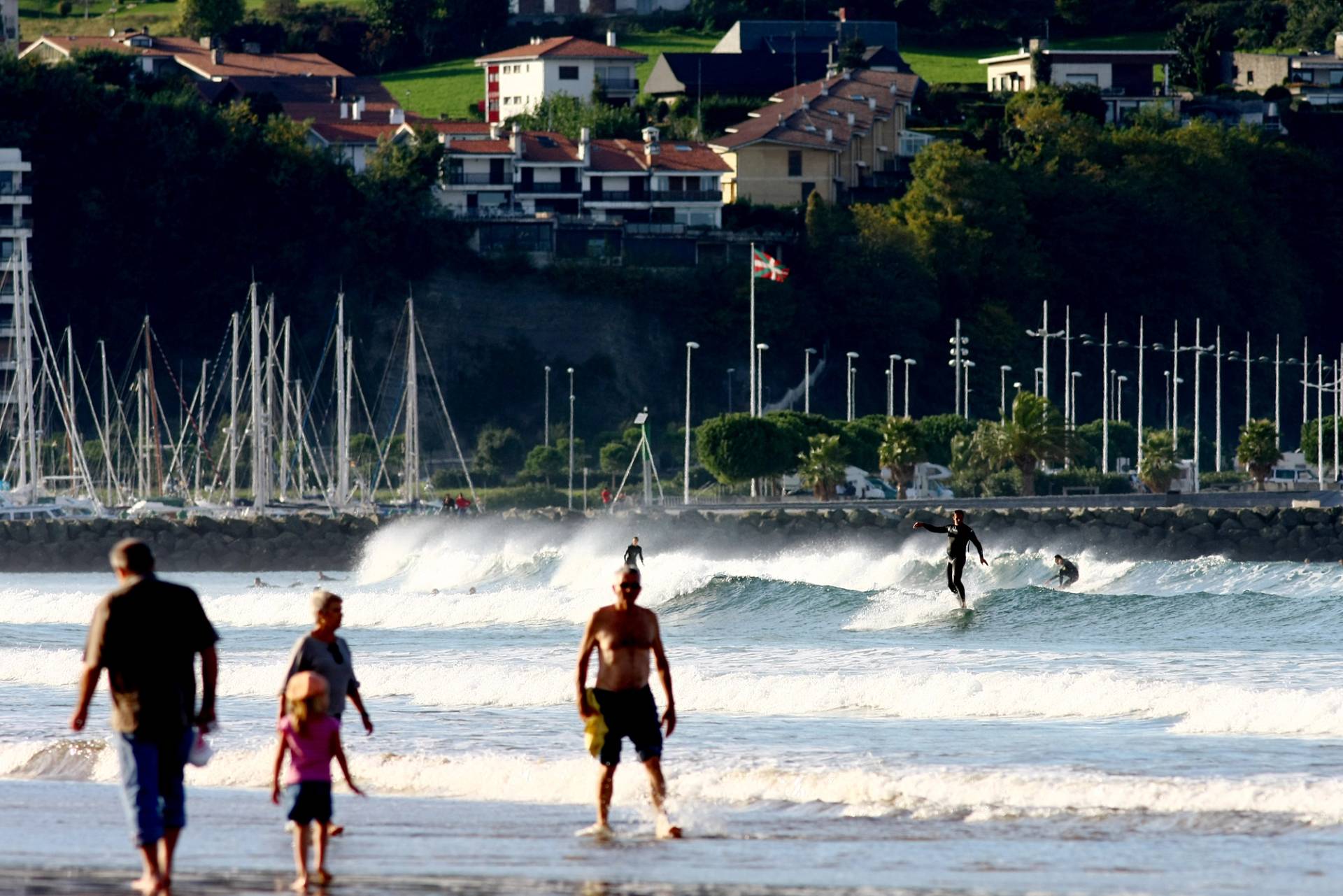 Hendaye Plage by Laurent Masurel