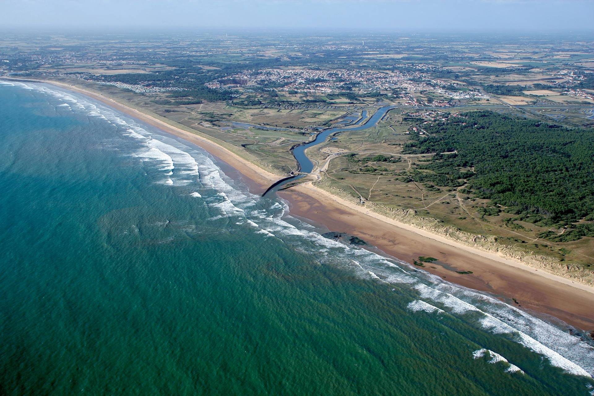 Les Dunes by Valéry Joncheray