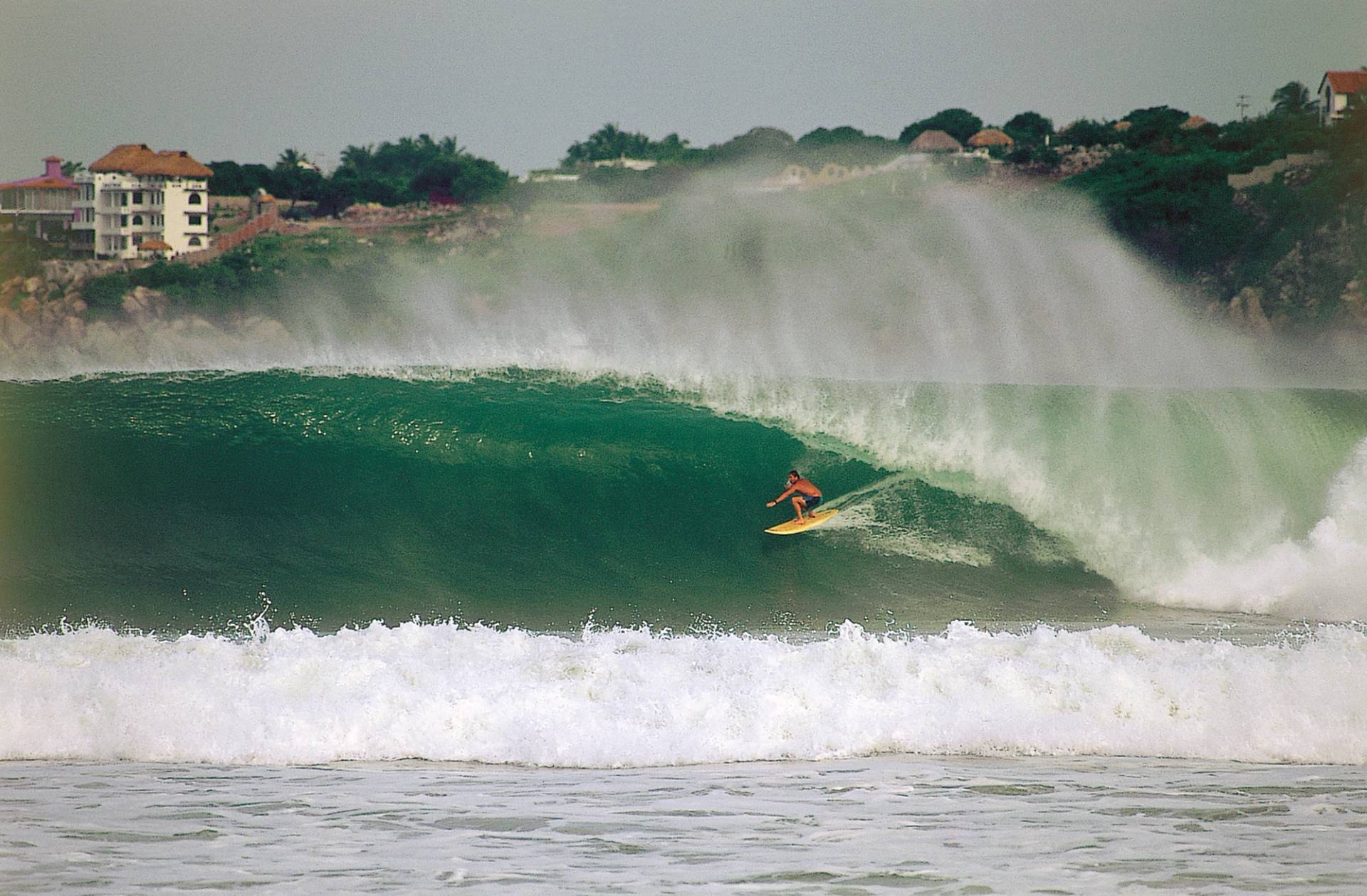 Puerto Escondido by Laurent Masurel