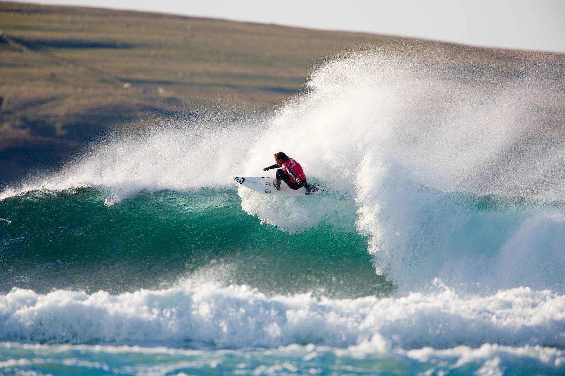 Thurso East by Roger Sharp