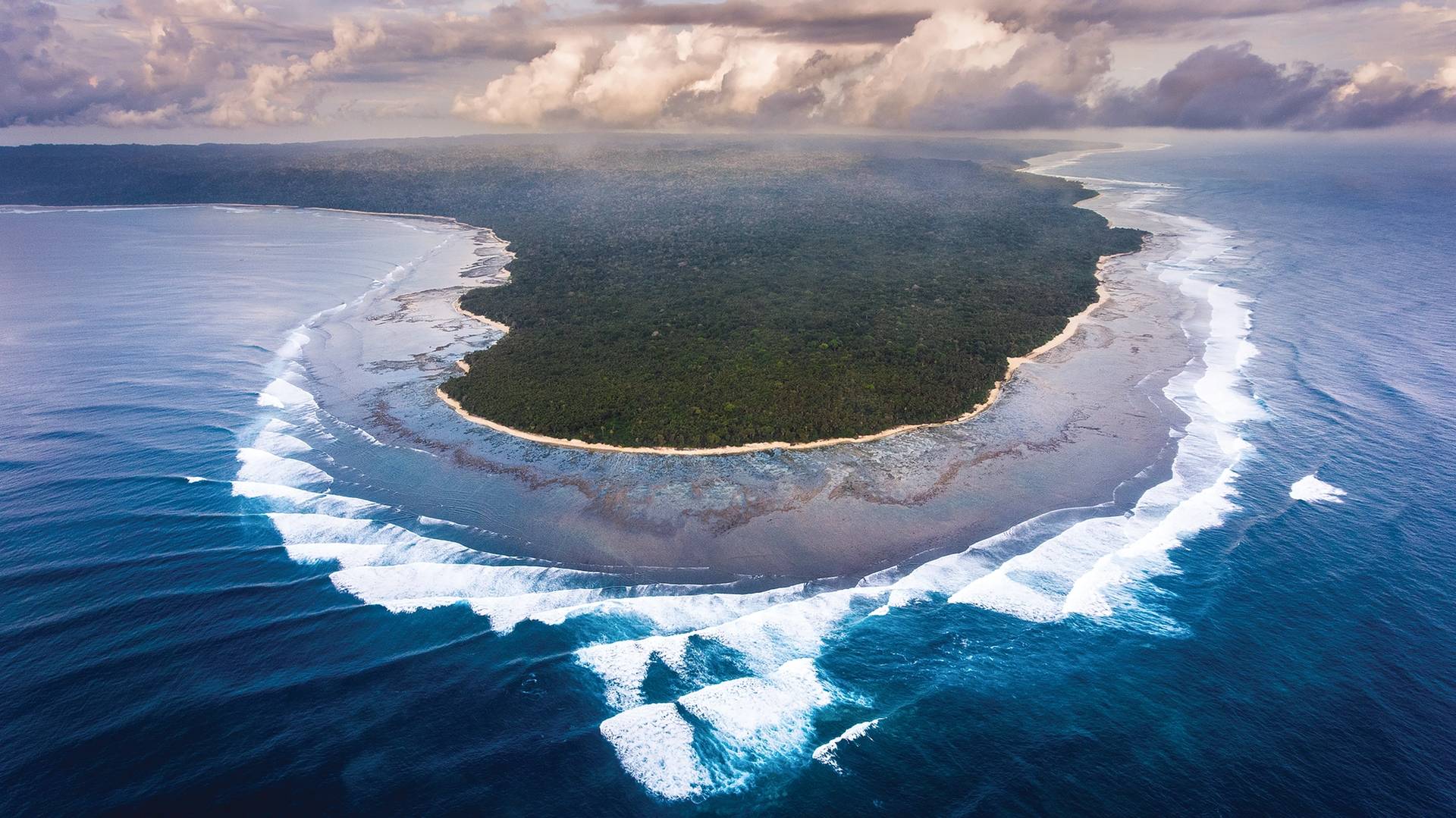 Java Surf Spots Map Surfing in Java – Guide to Best Surf Spots & Seasons | Stormrider Surf ...