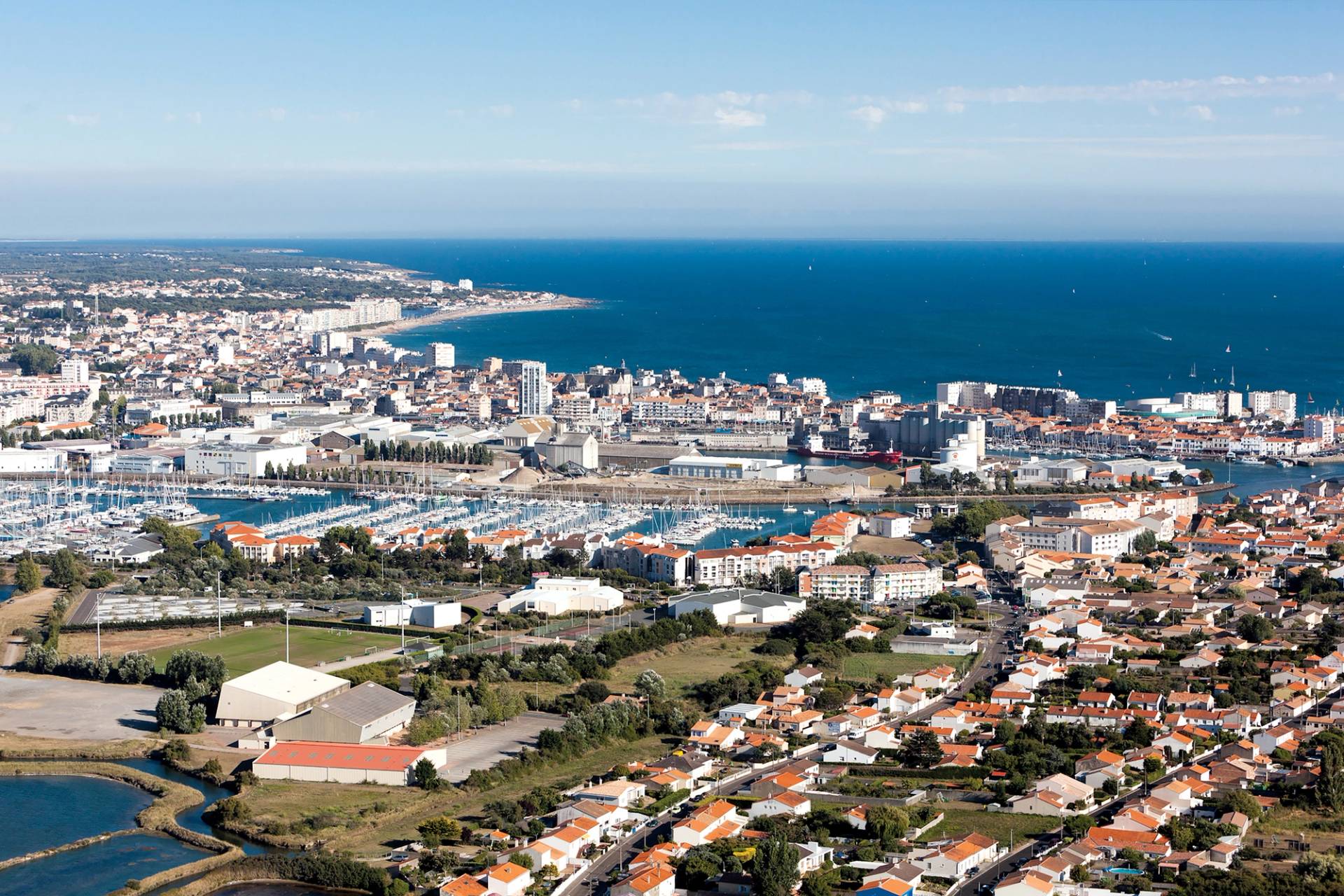 Les Sables d’Olonne by Julien Gazeau