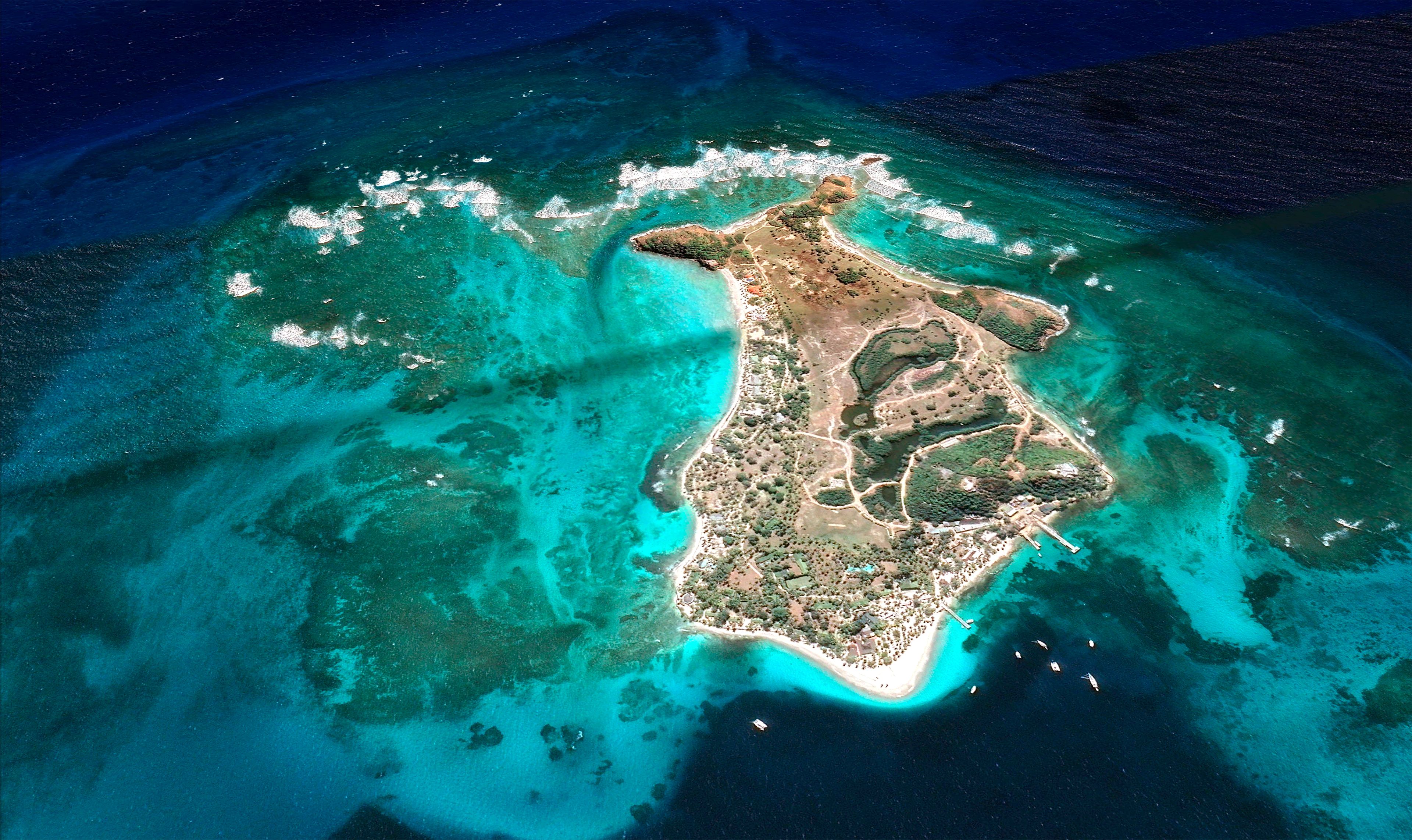 Surfing in St Vincent & The Grenadines – Guide to Best Surf Spots