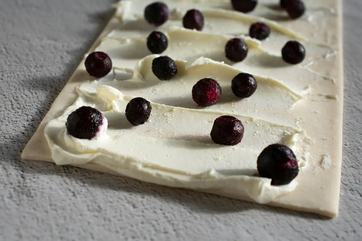 Greiti pyragėliai su kreminiu sūreliu