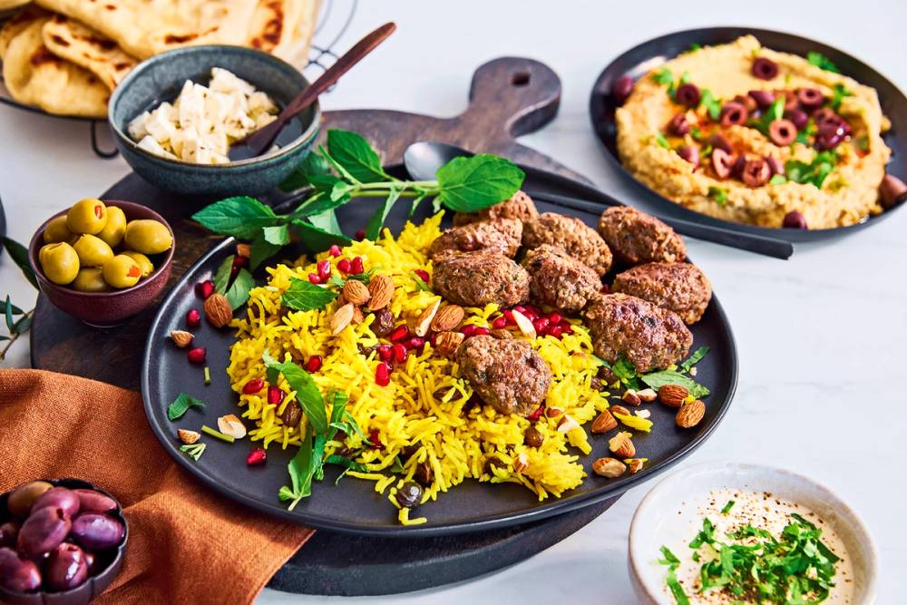 Kefta med smaksrik rispilaff