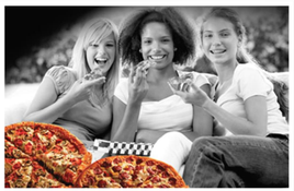 Viser tre glade jenter som spiser pizza