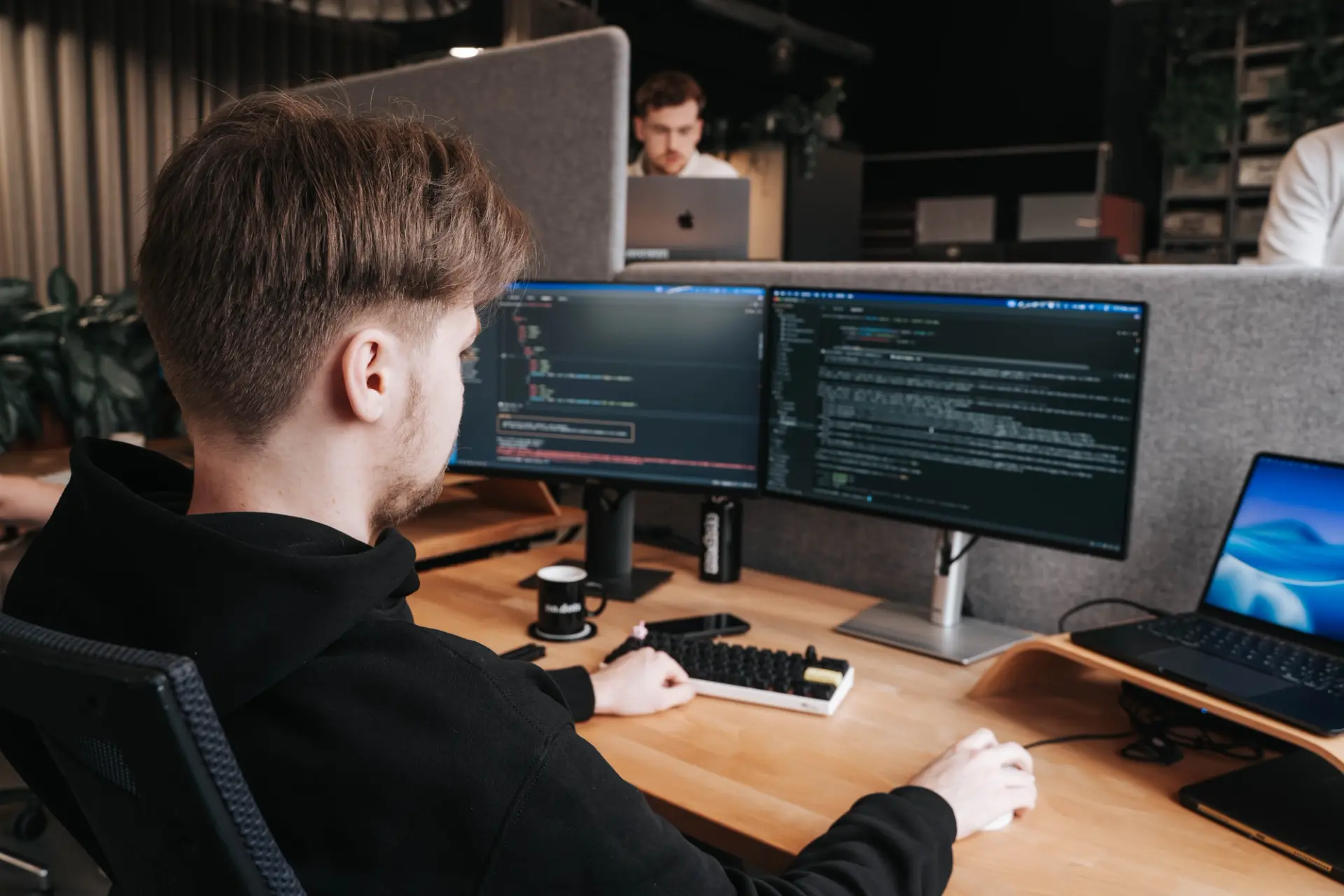 Developer Laurens aan het werk