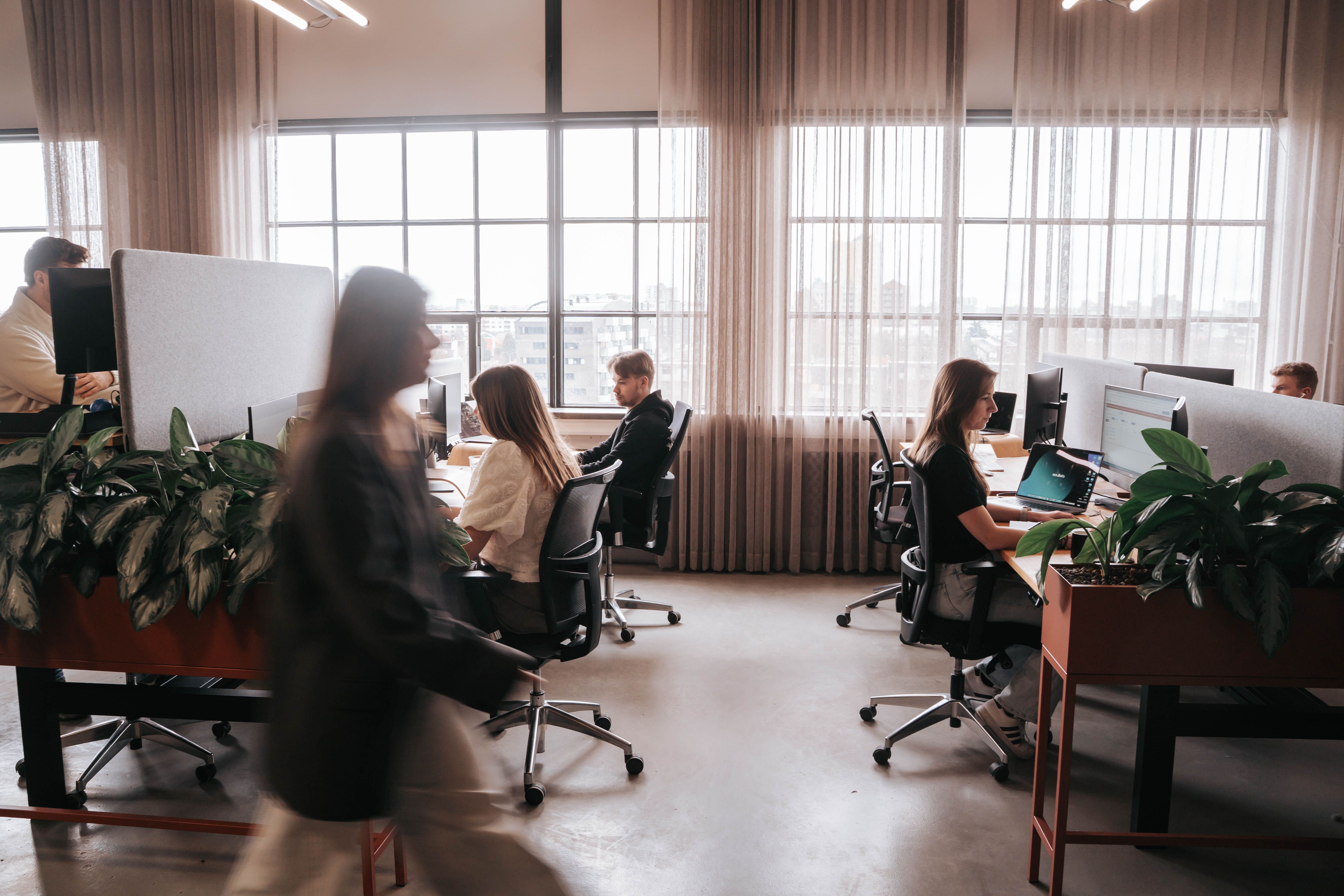 Team aan het werk op kantoor