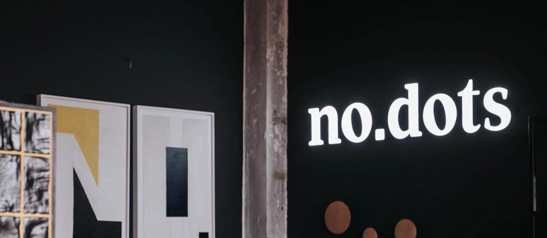 Sfeerfoto van kantoor met no.dots logo