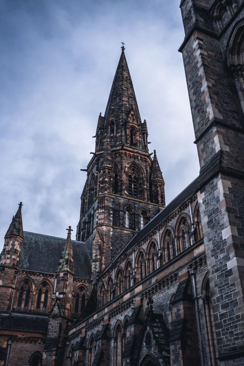 St Mary’s Cathedral – Arrows to the Sky, Edinburgh, Skottland