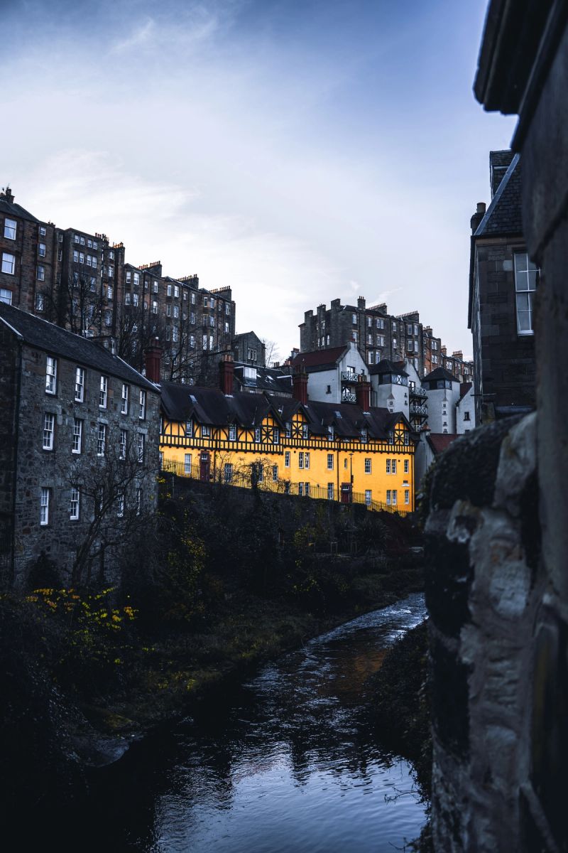 Dean Village - The riverside Light, Edinburgh, Skottland