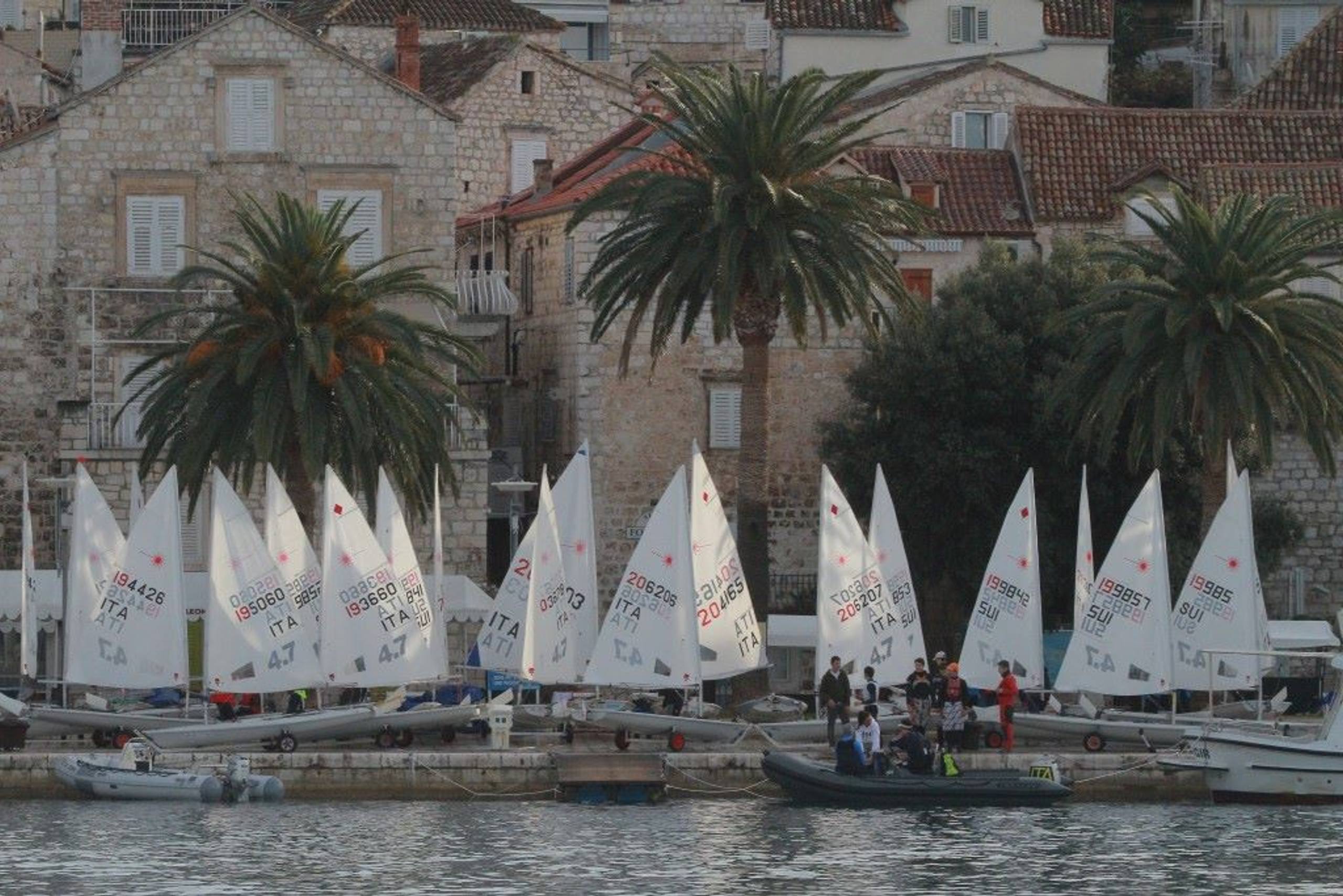 37. Međunarodna novogodišnja regata — Kragić, Hvar, prosinac 2013. — fotografija 49 od 100