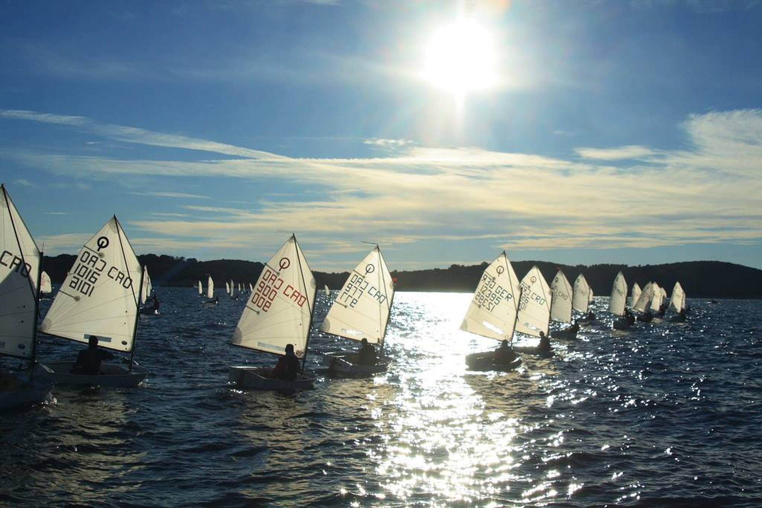 34. Međunarodna novogodišnja regata — Cucin, Hvar, prosinac 2010. — fotografija 27 od 78