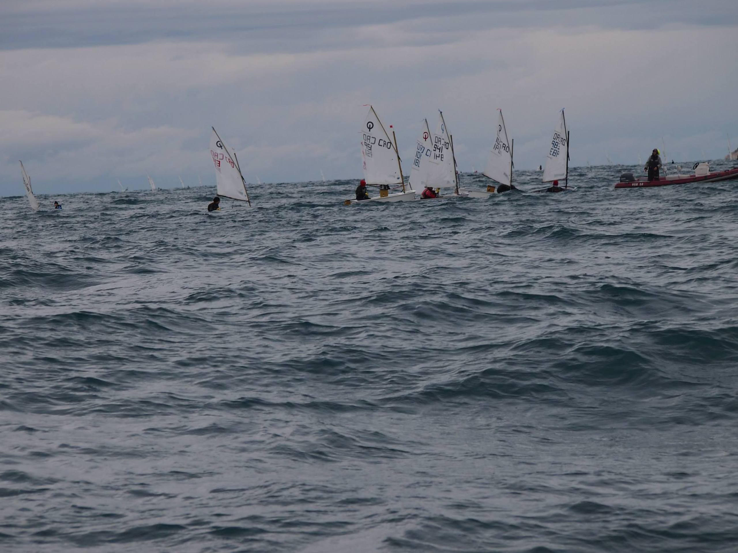 38. Međunarodna novogodišnja regata — Optimist, Hvar, prosinac 2014. — fotografija 3 od 57 (foto: Viktorija Nižetić)
