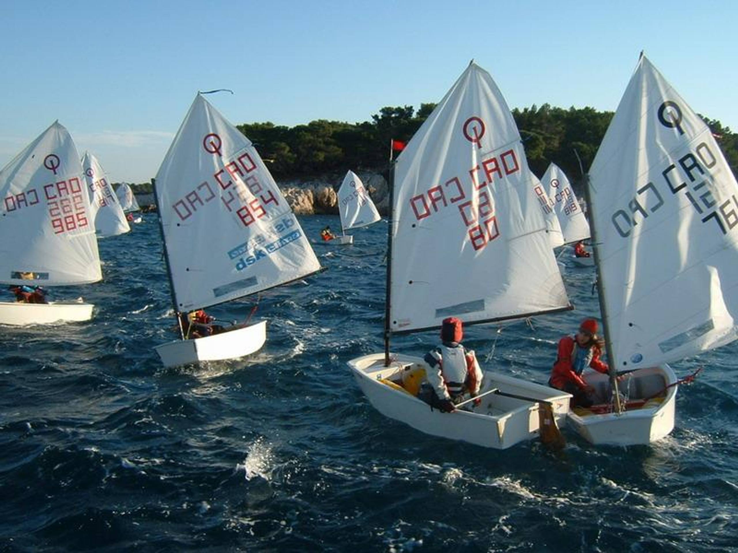 28. Međunarodna novogodišnja regata, Hvar, prosinac 2004. — fotografija 83 od 105