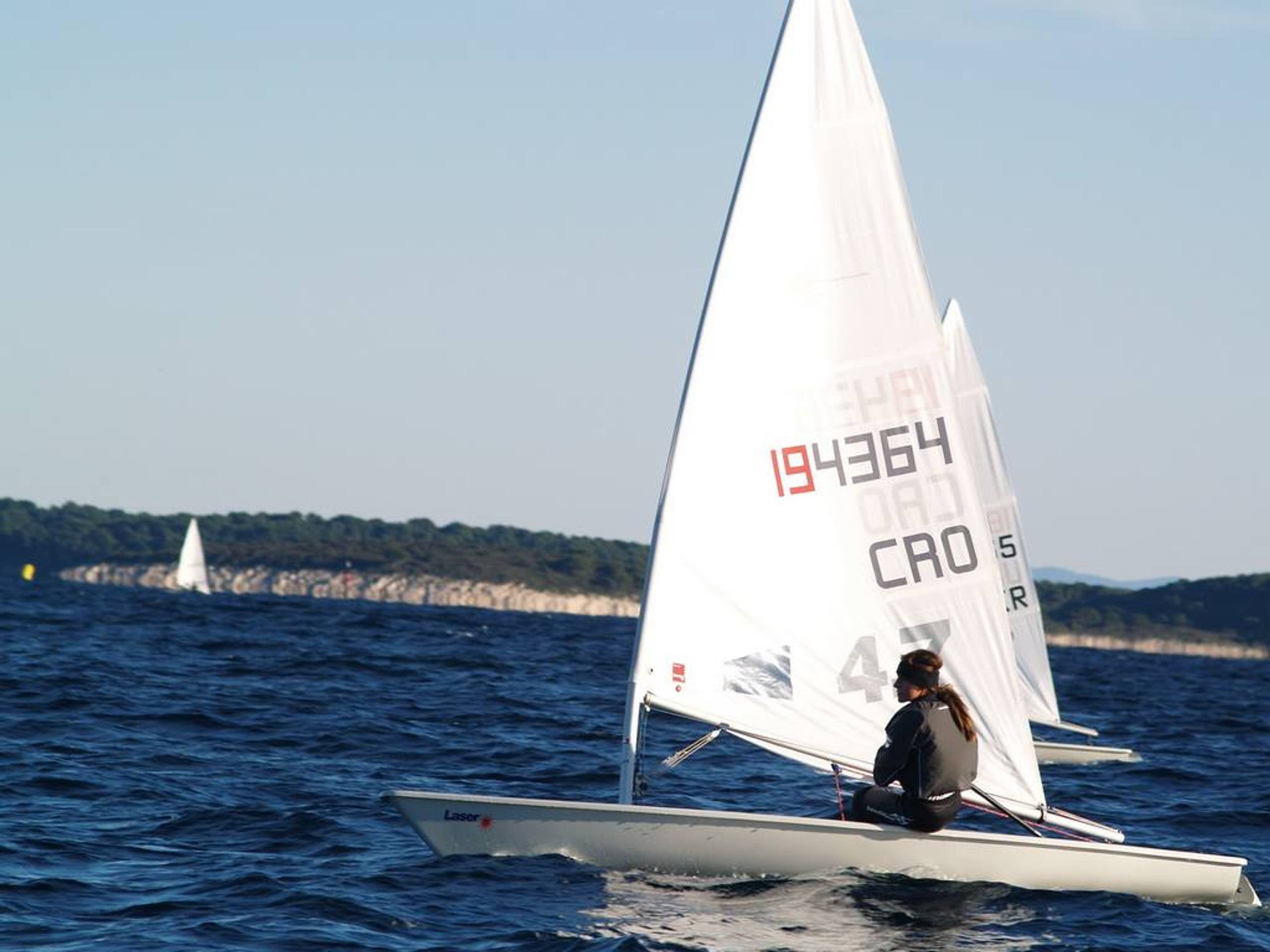 34. Međunarodna novogodišnja regata — K&B, Hvar, prosinac 2010. — fotografija 8 od 50