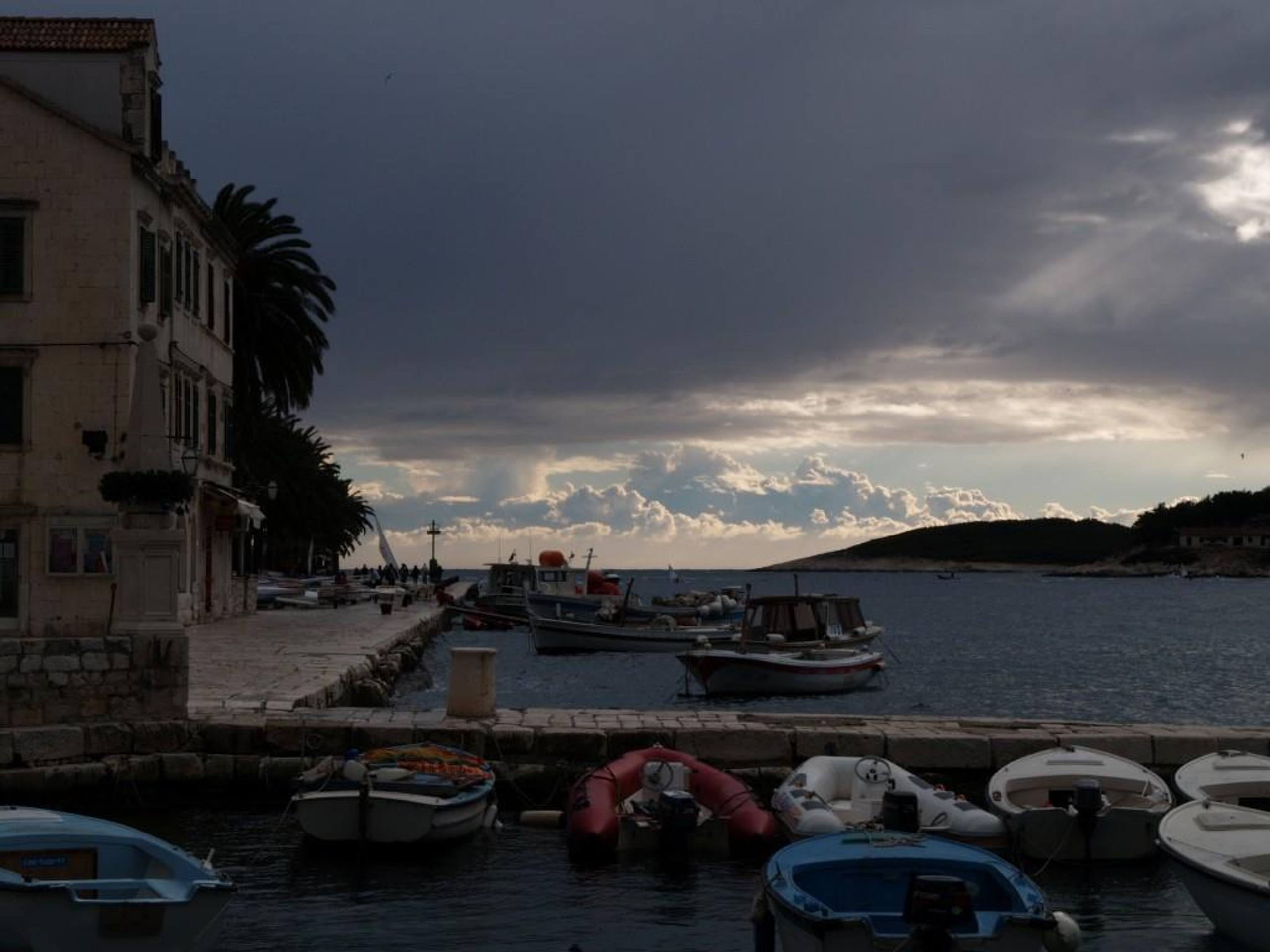 36. Međunarodna novogodišnja regata — Laser, Hvar, prosinac 2012. — fotografija 48 od 77