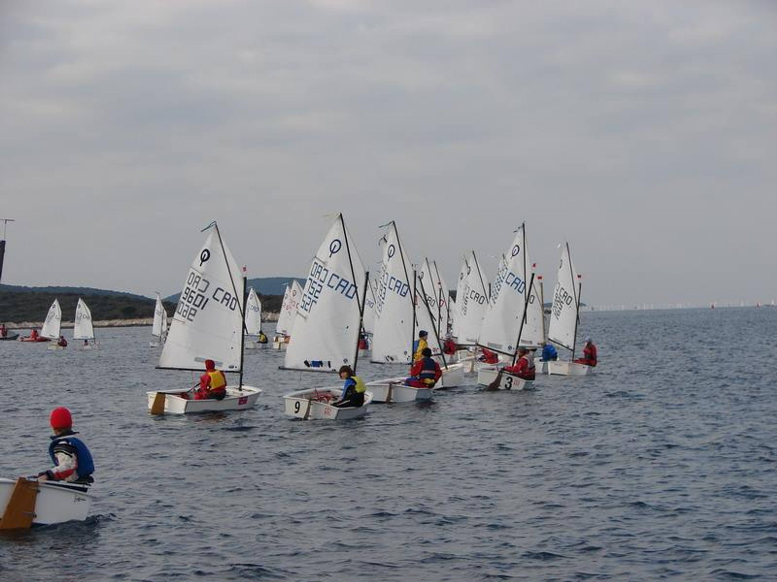 30. Međunarodna novogodišnja regata, Hvar, prosinac 2006. — fotografija 40 od 100