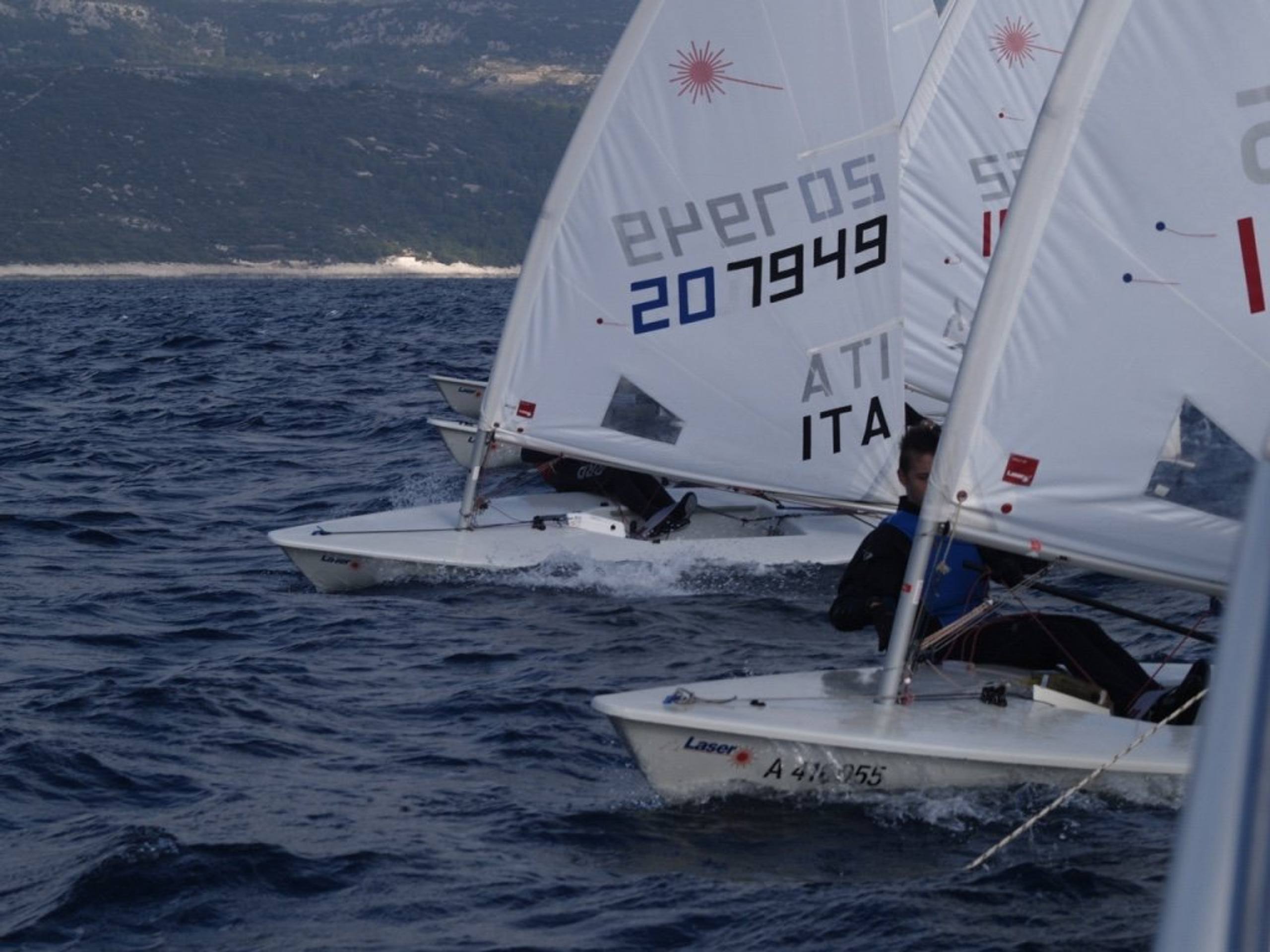 39. međunarodna novogodišnja regata, Hvar, prosinac 2015.